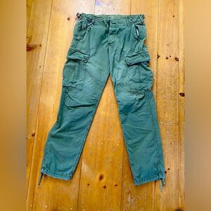 Vintage American Eagle Outfitters Women’s Cargo Pants, size 29x31.5”, Green